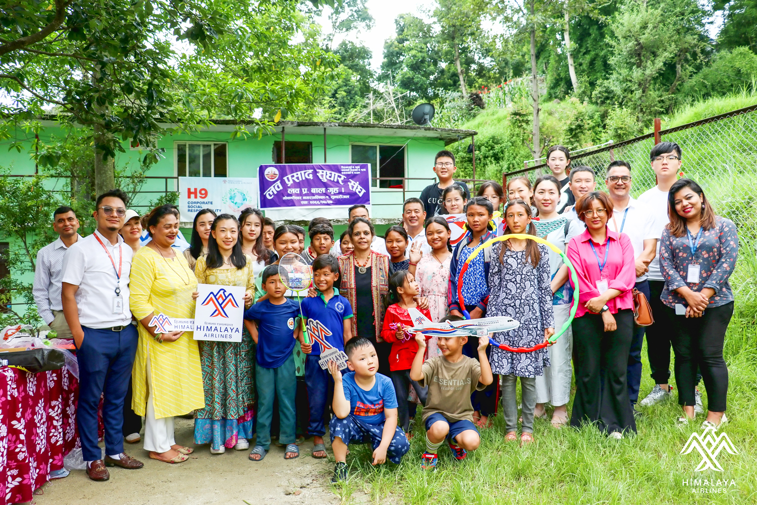 Himalaya Airlines donates funds to Lowa Prasad Bal Griha under Step Towards Education campaign
